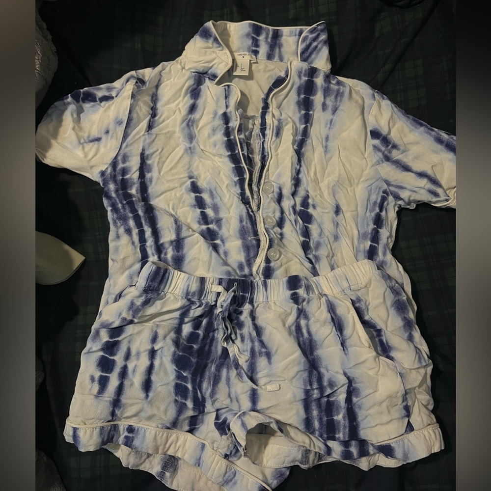 Forever 21 tie dye pajama set